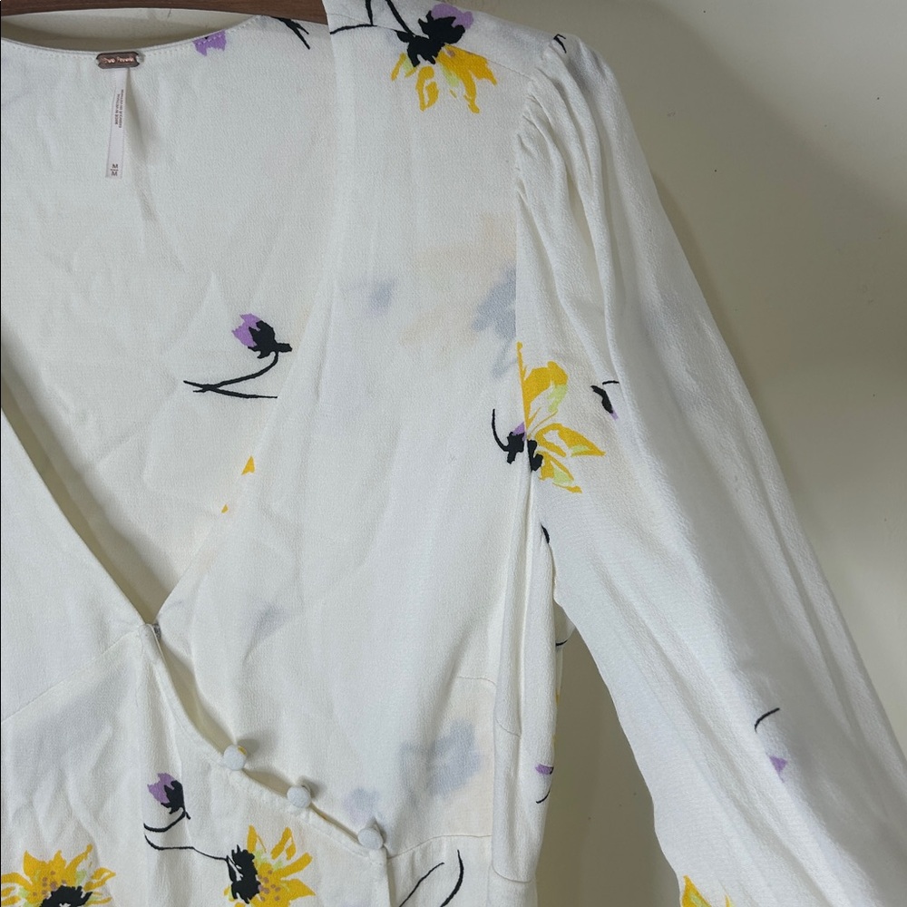FREE PEOPLE Time On My Side Floral Wrap Mini Dress Size Medium - Picture 9 of 15